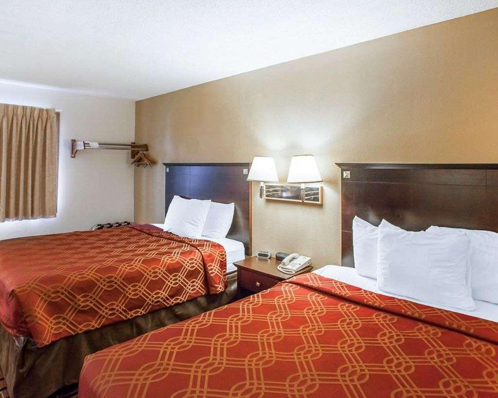 Hotel Clarion Pointe - Quad Cities Bettendorf