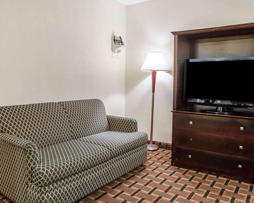 Hotel Clarion Pointe - Quad Cities Bettendorf
