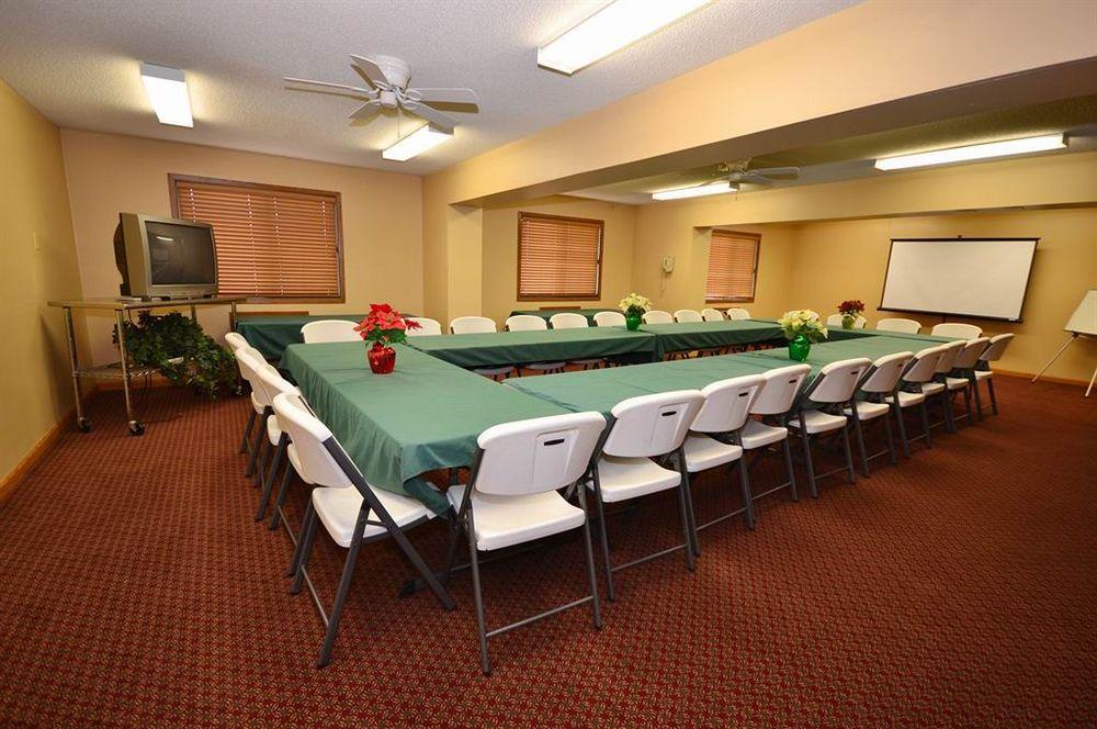 Hotel Clarion Pointe - Quad Cities Bettendorf
