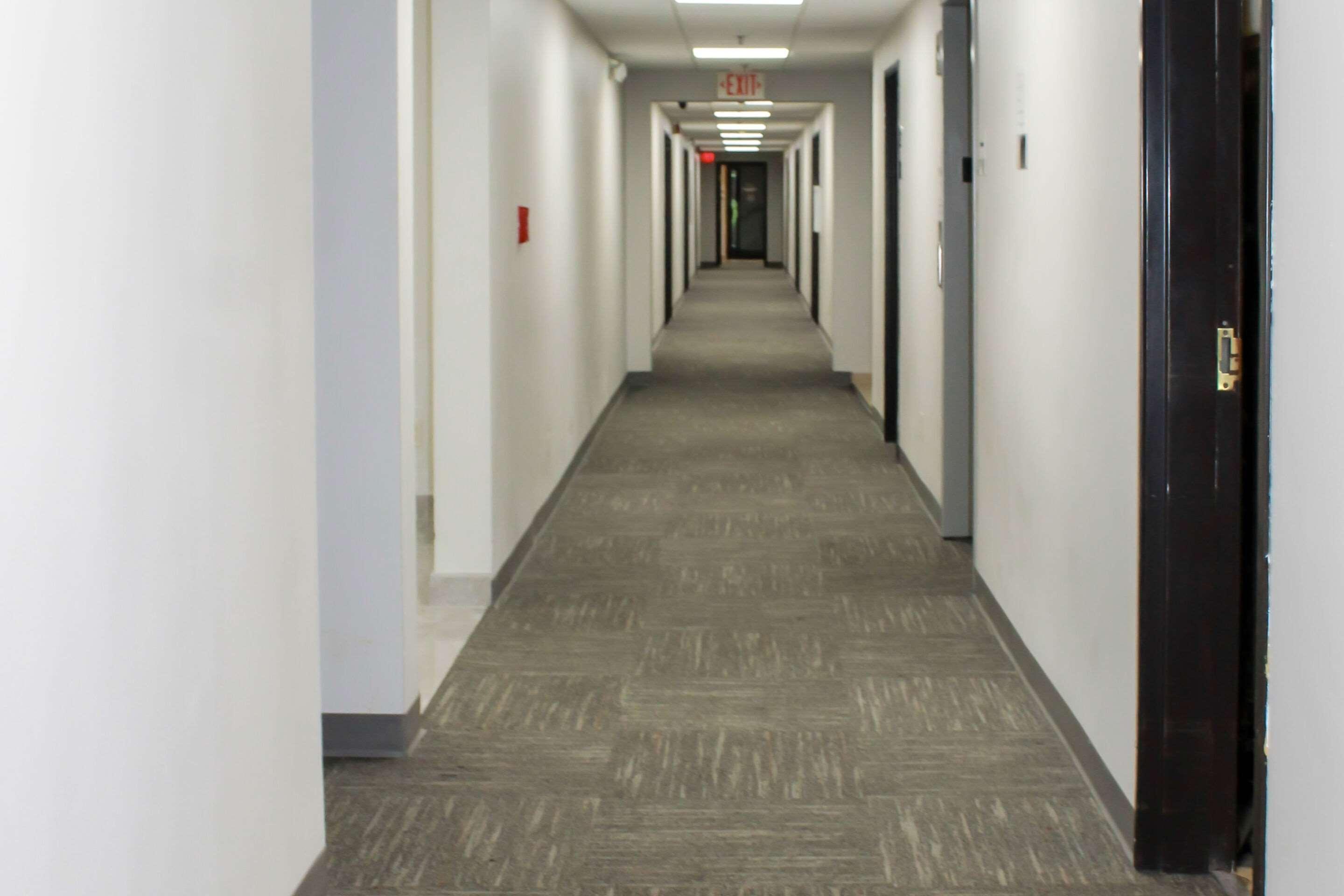 Hotel Clarion Pointe - Quad Cities 2*